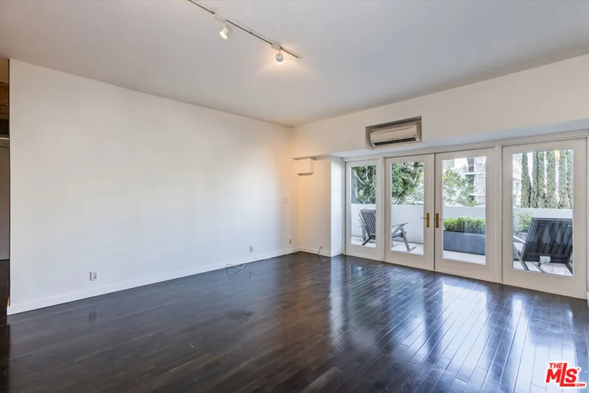 1155 N La Cienega Boulevard #110 photo 5