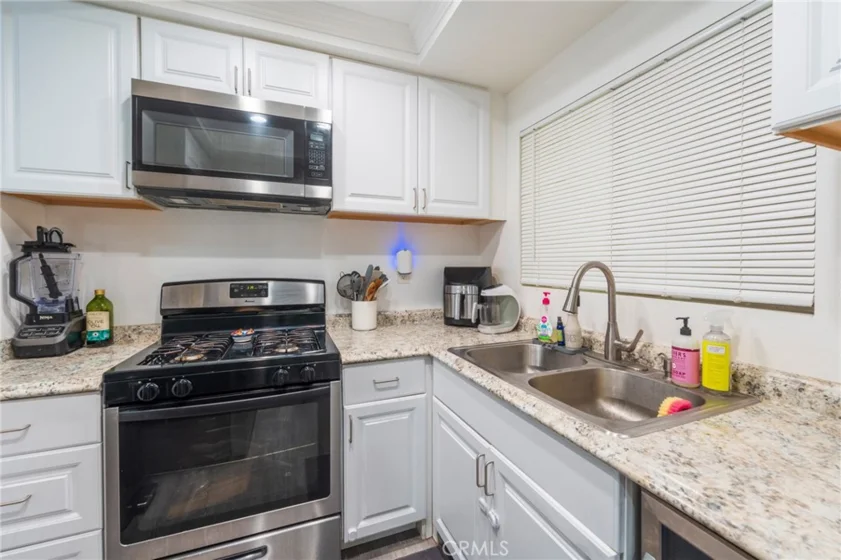 628 Daisy Avenue #225 photo 9