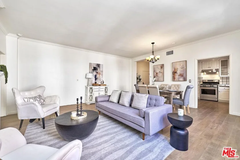 420 S Barrington Avenue #102 photo 34