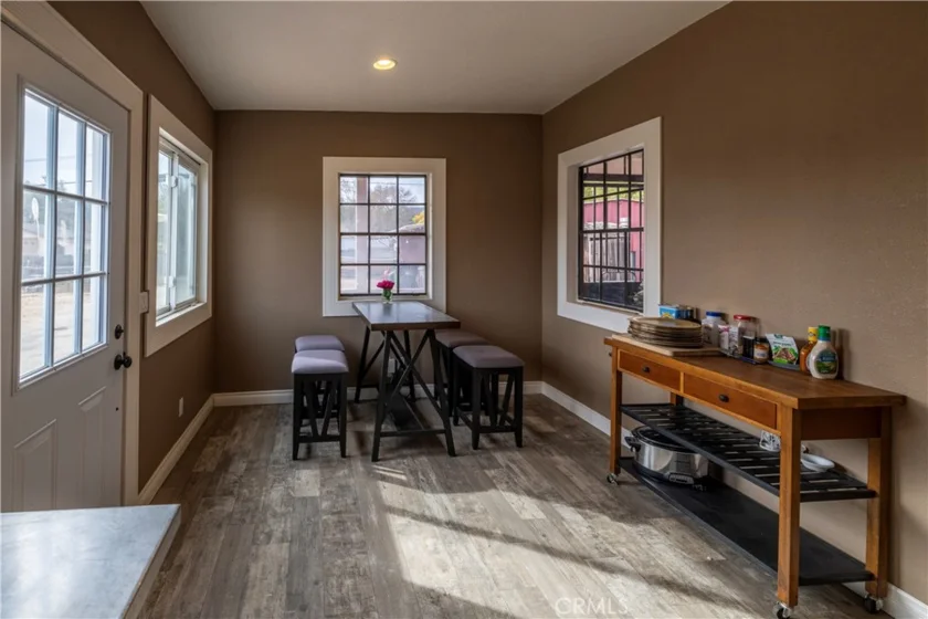 24771 Washington Avenue photo 28