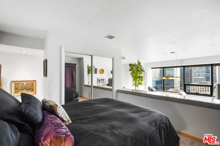 1100 Wilshire Boulevard #2610 photo 34