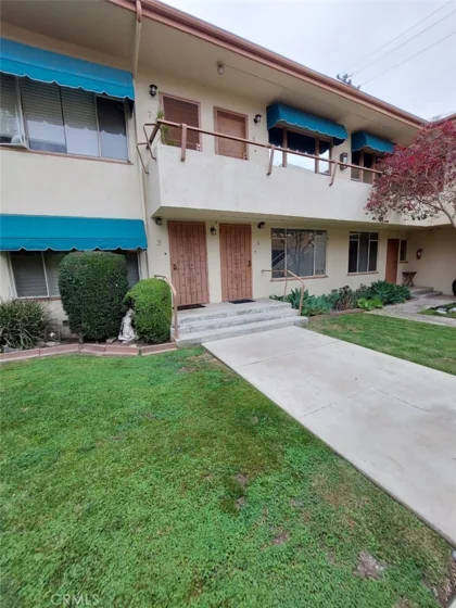 2222 E 2nd Street #4 photo 1