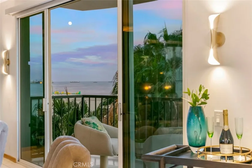 850 E Ocean Boulevard #205 photo 4