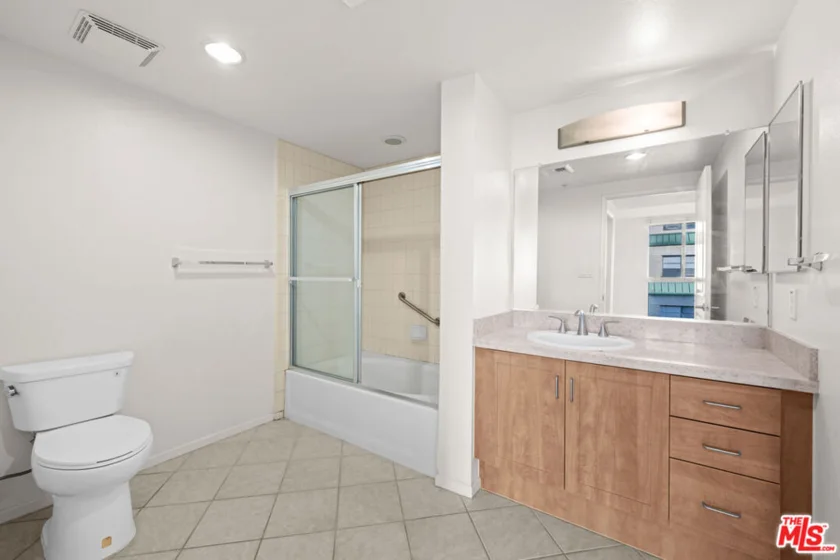267 S San Pedro Street #508 photo 23