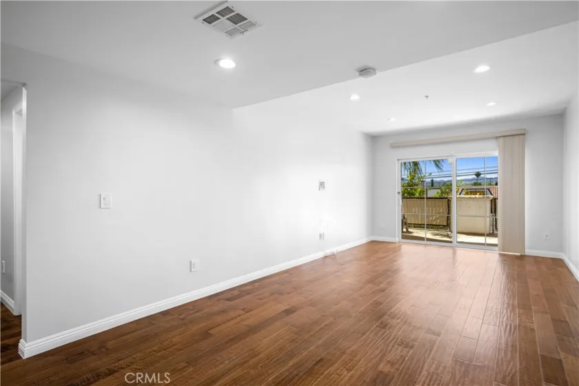 6800 Corbin Avenue #106 photo 13