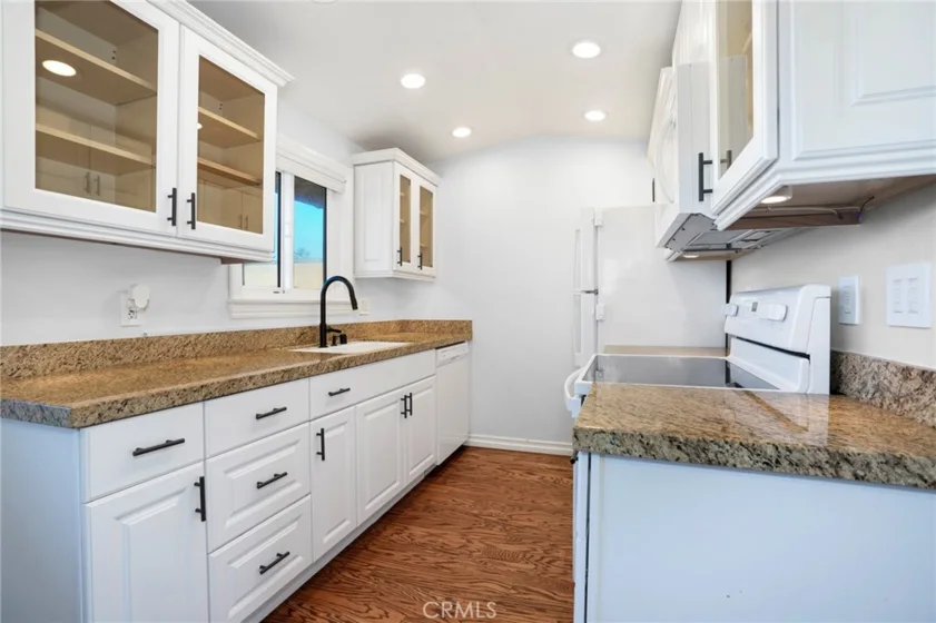 355 S Madison photo 10
