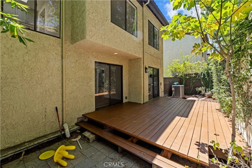 734 Fremont Villas photo 20