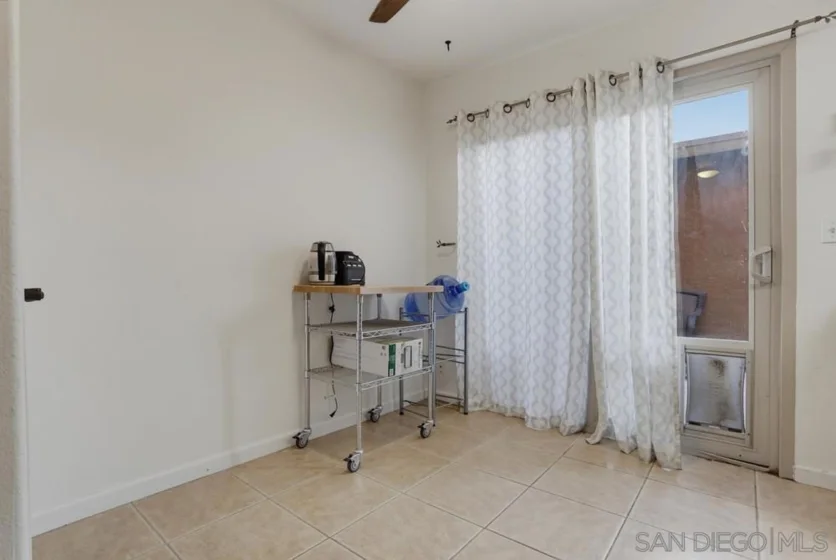 1451 N Broadway #B photo 36
