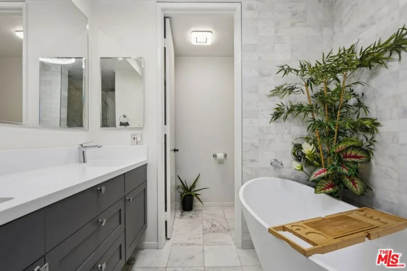17711 Margate Street #211 photo 30