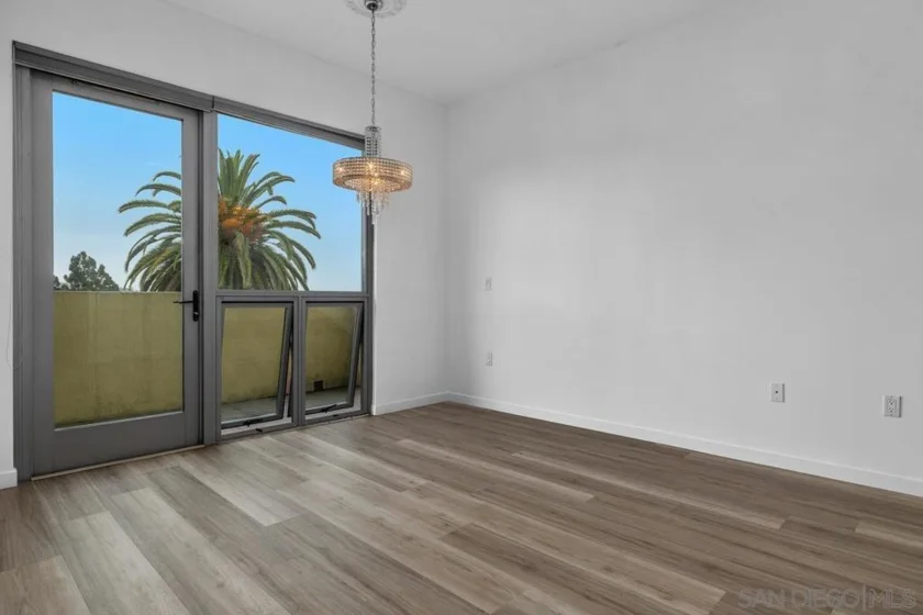 889 Date Street #448 photo 3