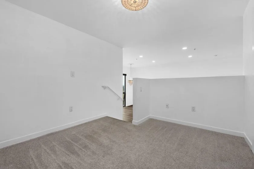 889 Date Street #448 photo 11