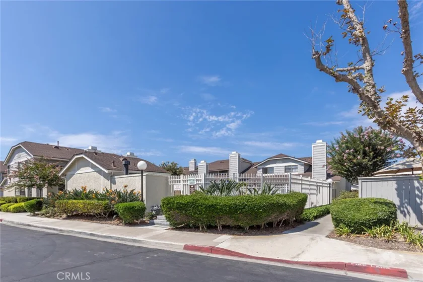 1700 W Cerritos #256 photo 20