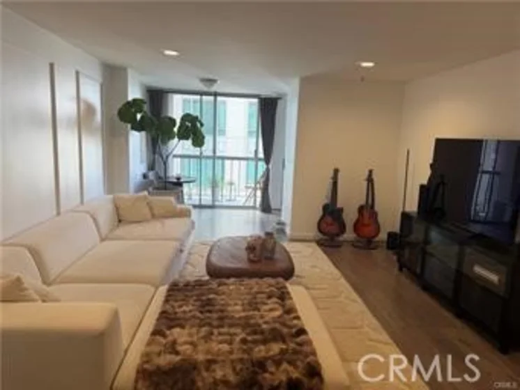 10747 Wilshire #904 photo 16