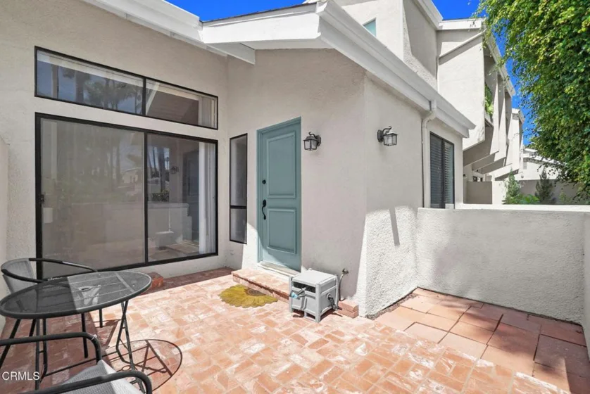 1522 Windsor Lane photo 3