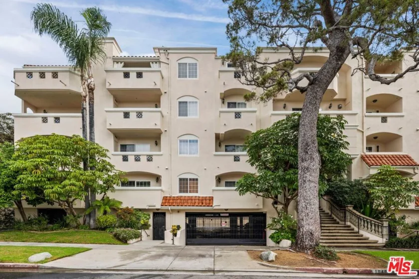 1948 Malcolm Avenue #305 photo 3