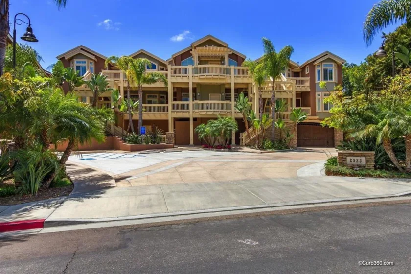 2523 Navarra Drive #200 photo 1