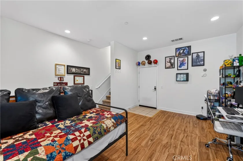 4810 Long Beach photo 38