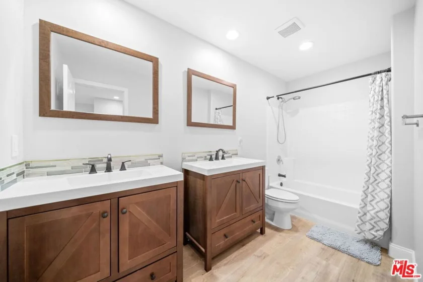 10 Aryshire Lane photo 15