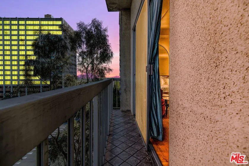 10751 Wilshire Boulevard #801 photo 10