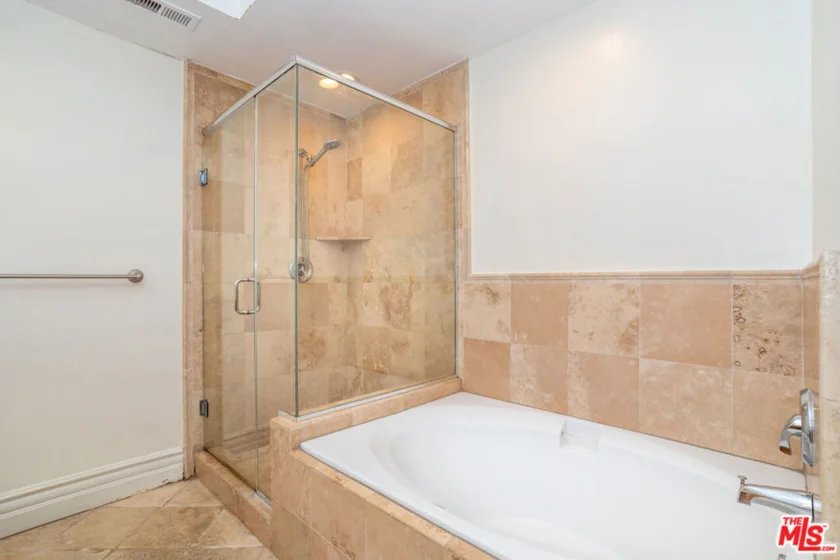 10364 Almayo Avenue #103 photo 30