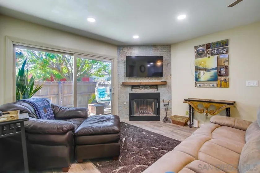 854 Tamayo Drive #1 photo 1