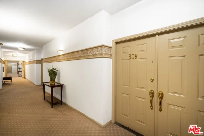 11535 Rochester Avenue #308 photo 22