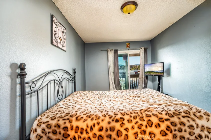 25899 Baylor Way photo 16