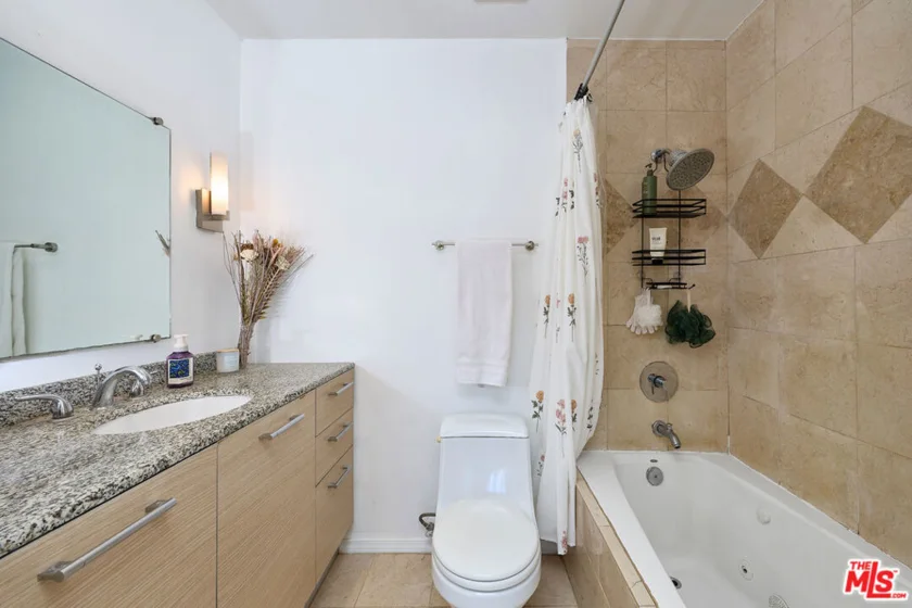 6250 Fulton Avenue #205 photo 16