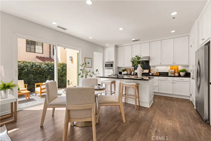 60 Strawberry Grove photo 8