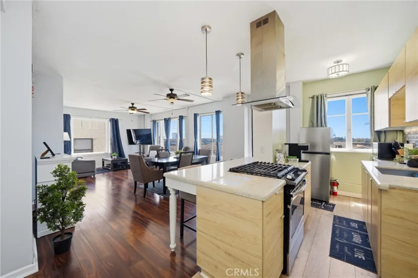 360 W Ocean Boulevard #607 photo 6