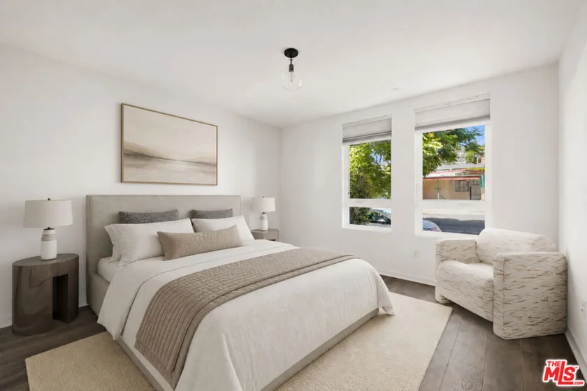 2930 Rowena Avenue #2 photo 3