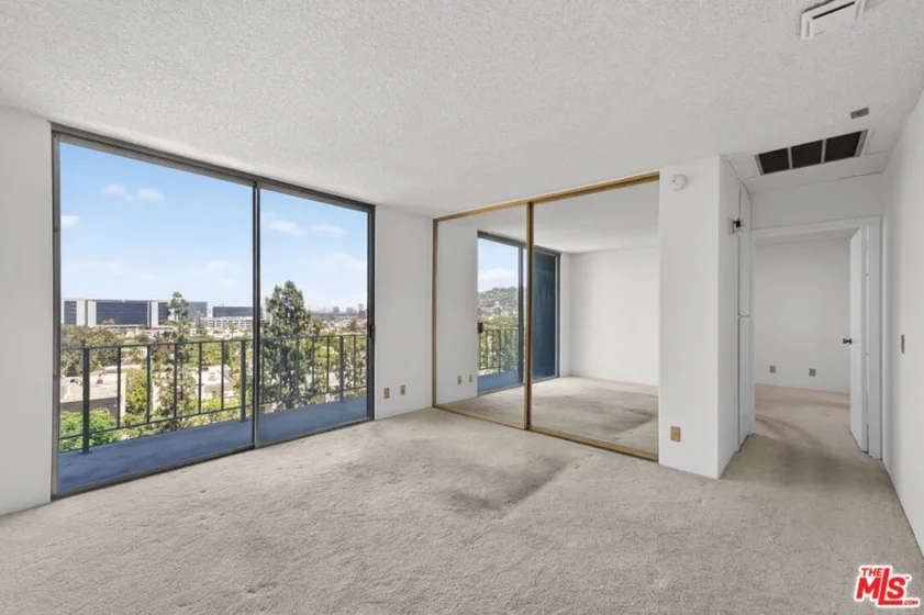 100 S Doheny Drive #719 photo 18