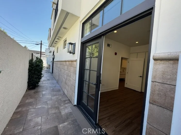 288 S Oakland #103 photo 10