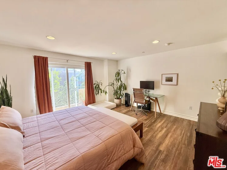 1353 N Fuller Avenue #PH2 photo 10