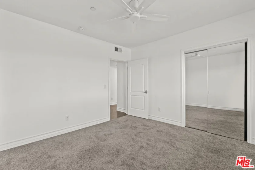 936 N Hudson Avenue #302 photo 14