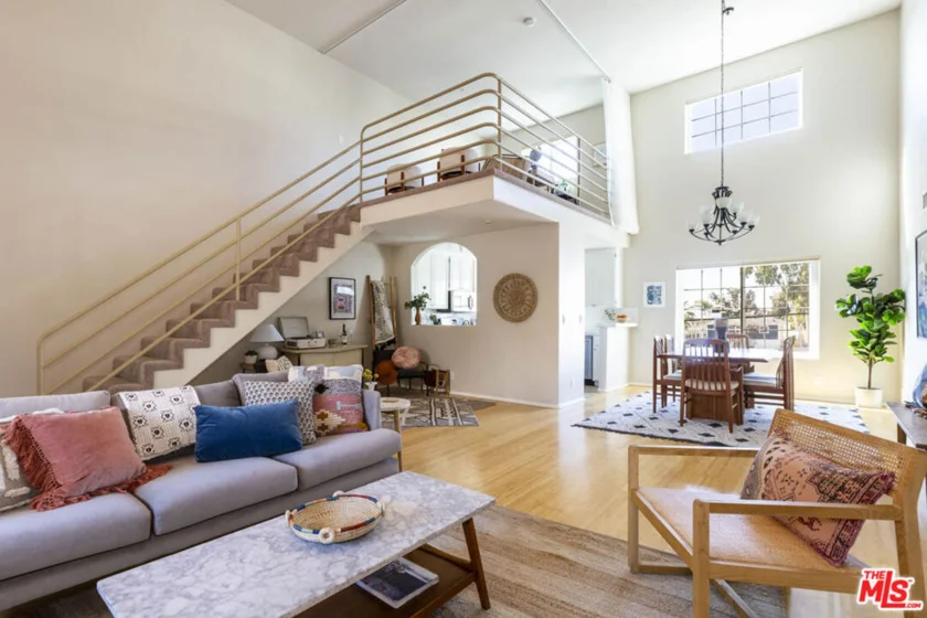 5127 Klump Avenue #304 photo 1