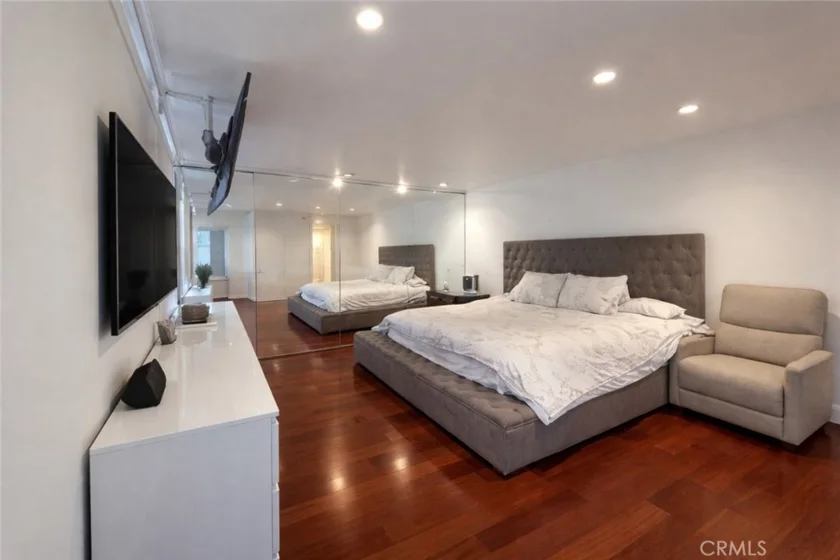 865 Comstock #16A photo 8