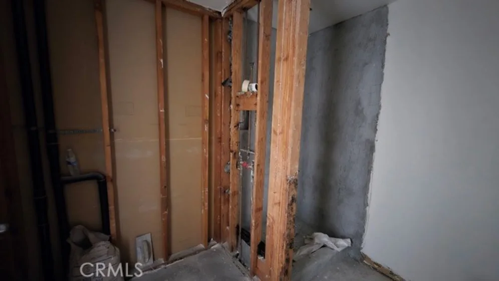 2929 Waverly Apt # 213 photo 12