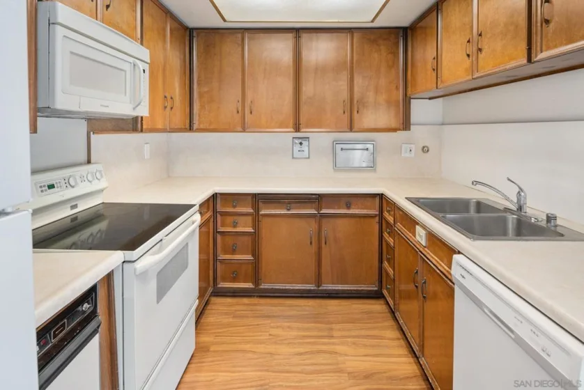 4416 Collwood Lane photo 13