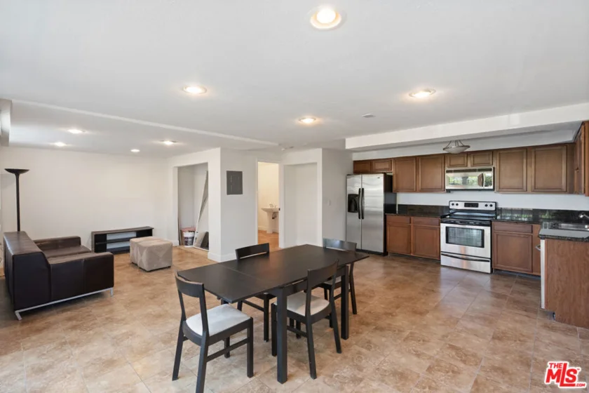 1430 Colby Avenue #102 photo 11