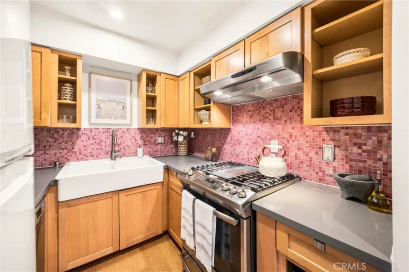 1021 Hill Street #2 photo 4