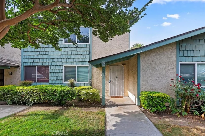 2375 Gonzaga Lane photo 1