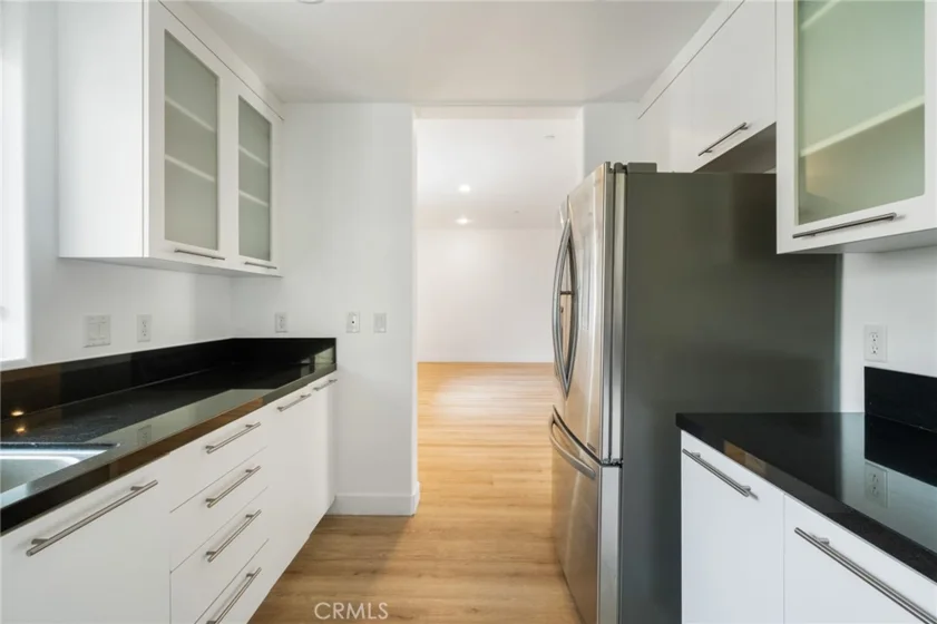 230 S Jackson #309 photo 4