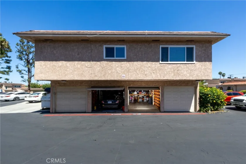 855 Las Lomas #B photo 26