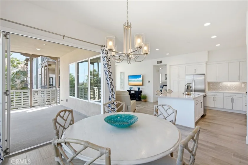 1313 Doheny photo 14