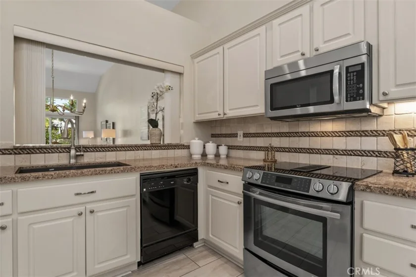 28825 Paseo Campana photo 11