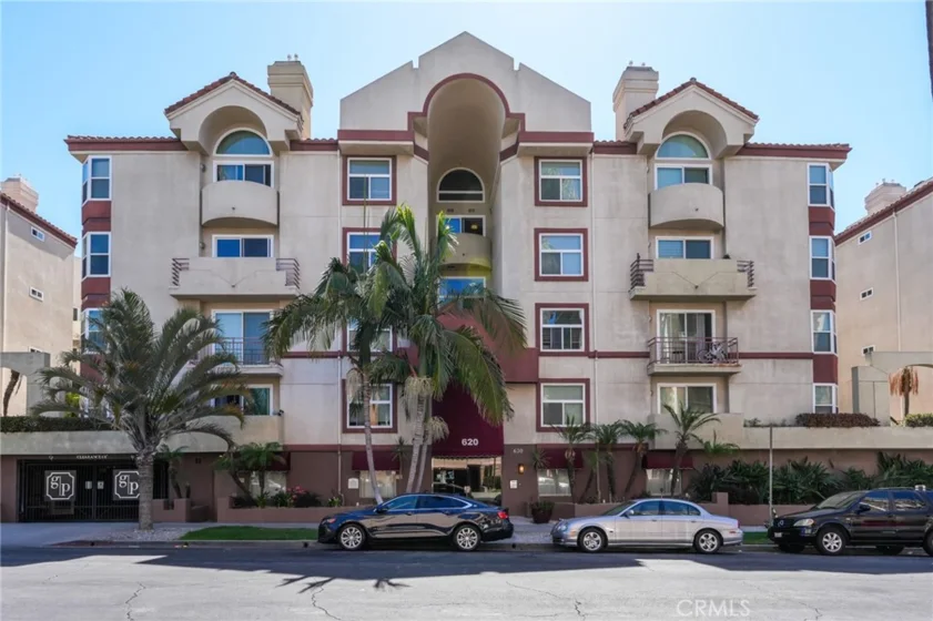 620 S Gramercy Place #211 photo 40