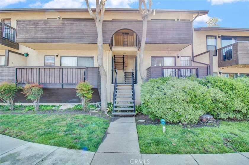 7320 Corbin Avenue #G photo 1