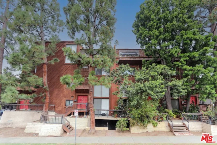 11753 Mayfield Avenue #7 photo 10