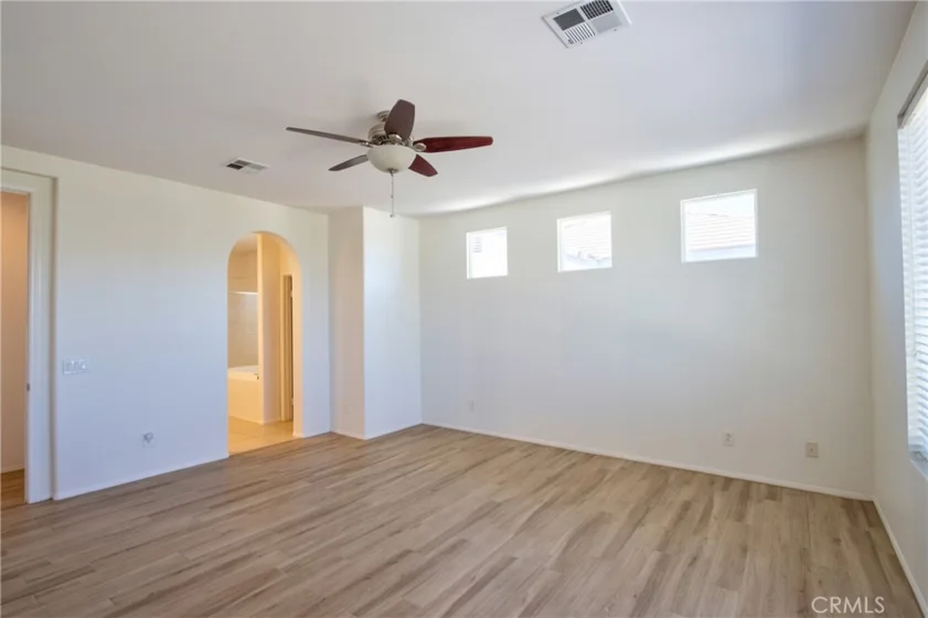 45743 Magnolia photo 25